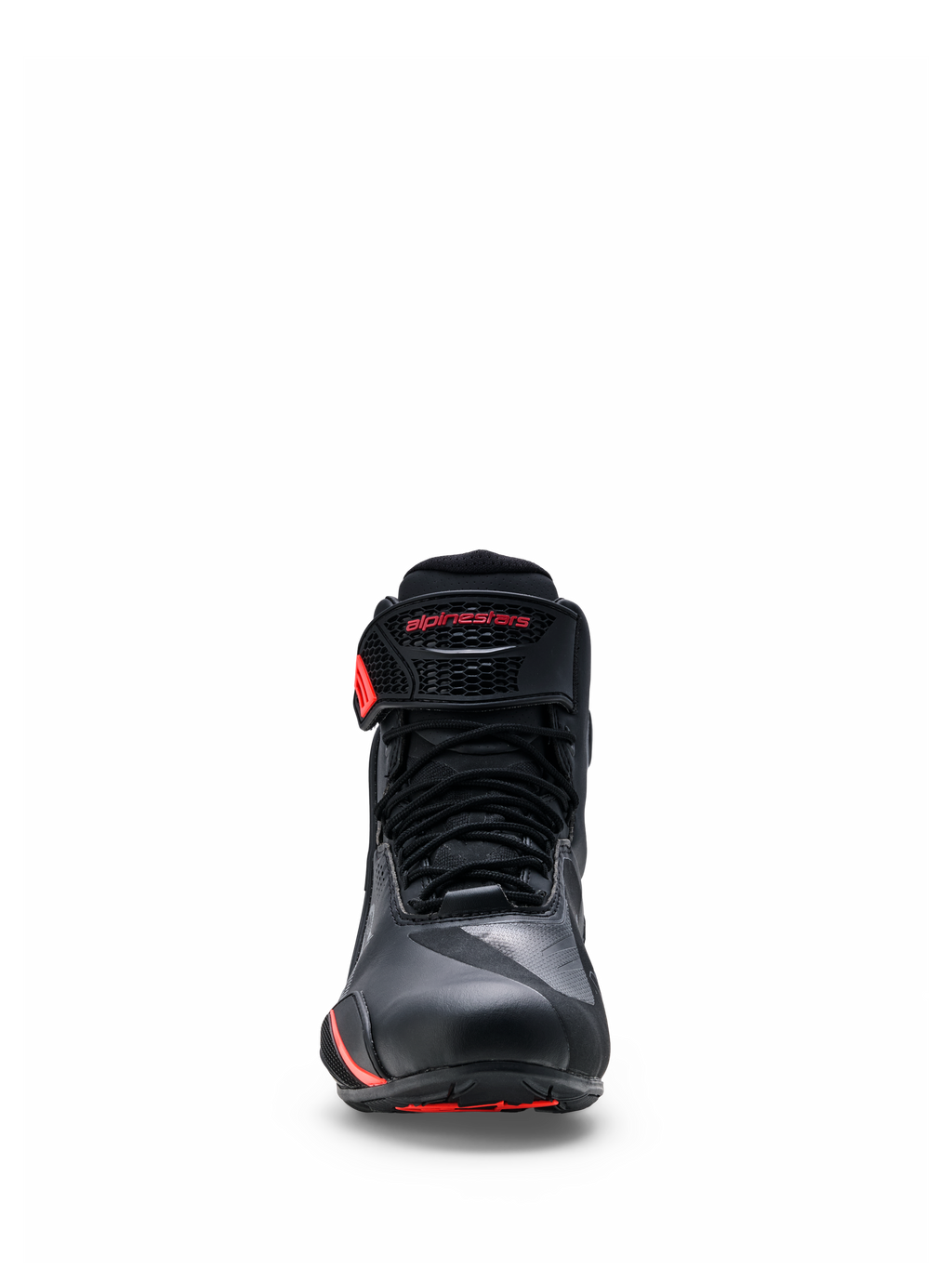 Buty Alpinestars Faster-4 Drystar®, czarne z akcentami Rio Red i Red Fluo, widok z przodu pokazujący sznurowane zapięcie i pasek na rzep na kostce z czerwonym logo, wodoodporne obuwie motocyklowe ze wzmocnionym noskiem i sportowym designem