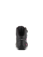 Buty damskie Alpinestars Stella Faster-3 Drystar®, czarno-ciemnoszare z fuksją, widok z tyłu na piętę z odblaskowym paskiem i logo w kolorze fuksji, wodoodporne buty motocyklowe z teksturowaną podeszwą i wyściełanym kołnierzem