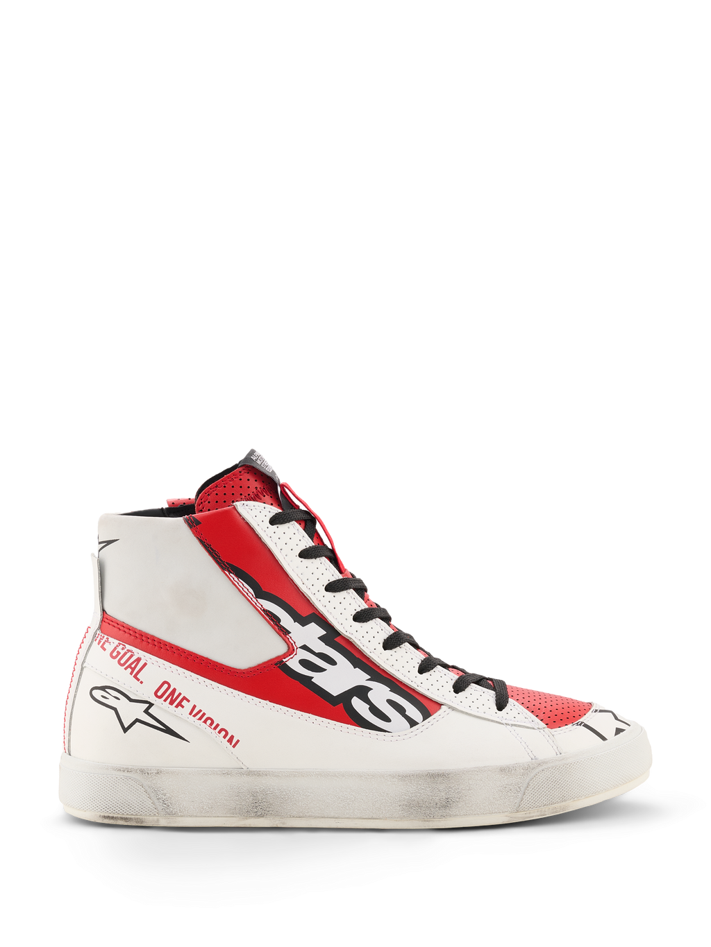 Alpinestars Stated Flair Shoes, wysokie buty motocyklowe, biało-czerwone, konstrukcja ze skóry premium z ręcznie nakładanym efektem zużycia na białej podeszwie, duży czarny branding Alpinestars na boku, czerwone panele i napis na pięcie, estetyka wyścigowa w stylu vintage