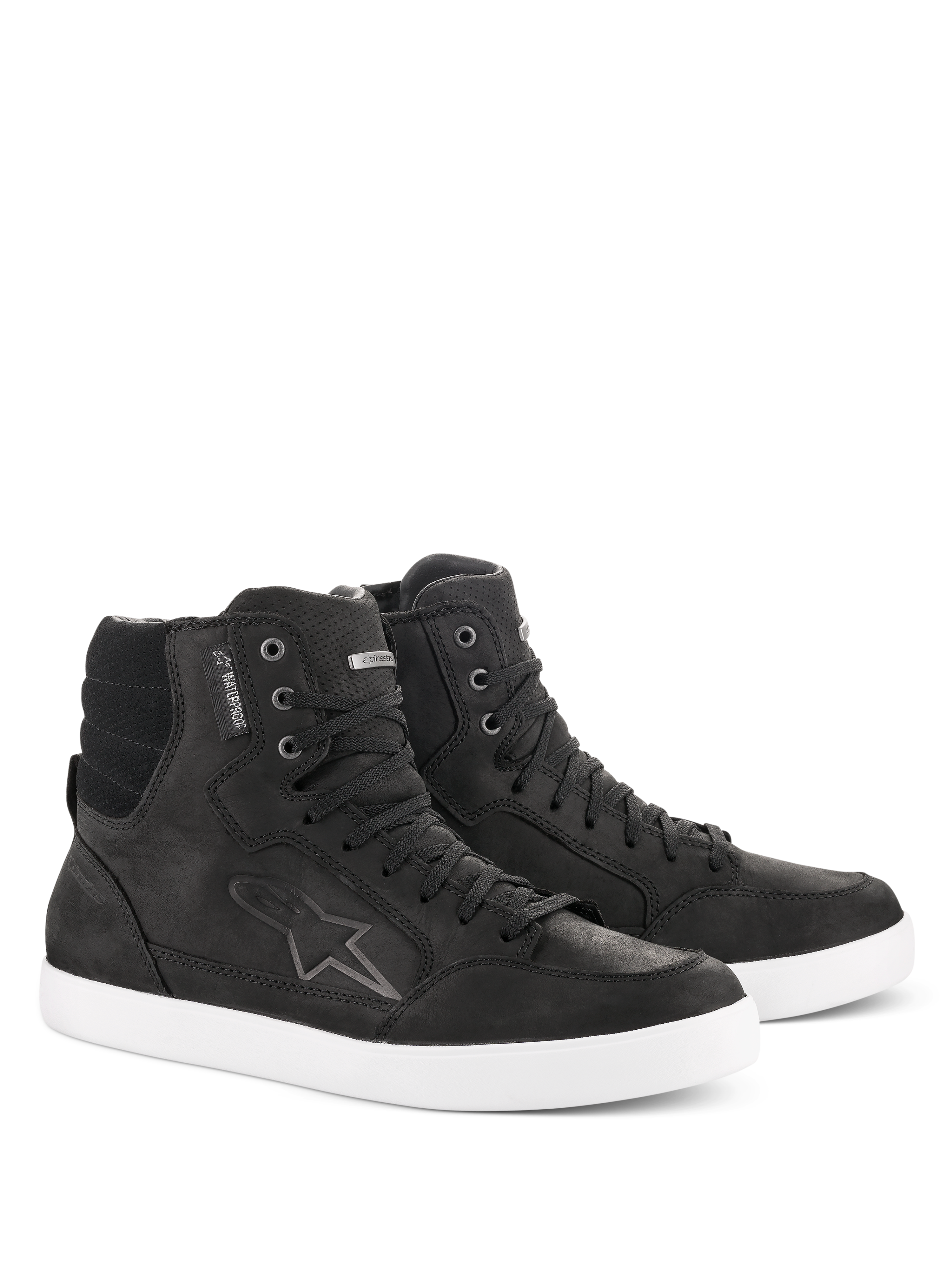 Alpinestars J-6 Waterproof Shoe, buty motocyklowe, czarno-białe, wysoka konstrukcja typu sneakers, skóra premium z sznurowanym zapięciem, biała gumowa podeszwa, z logo Astar i metką waterproof, miejski styl casual do jazdy szosowej