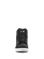 Alpinestars J-6 Waterproof Shoe, widok z przodu, czarne skórzane buty motocyklowe z białą podeszwą, design w stylu sneakersów z czarnymi sznurowadłami, z metką waterproof i srebrnym detalem z logo, miejskie obuwie motocyklowe