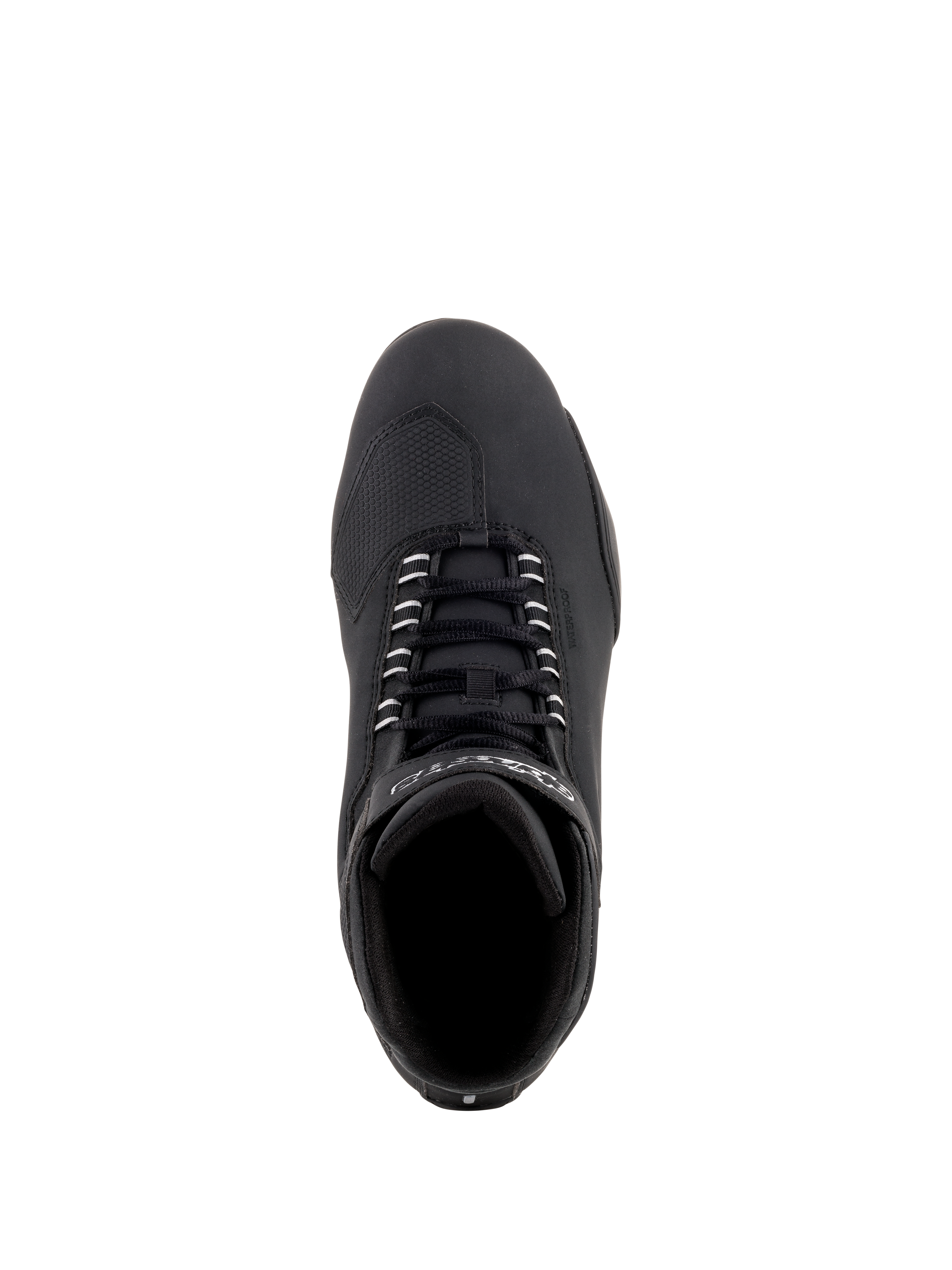Buty Alpinestars Sektor Waterproof, czarne buty motocyklowe, widok z góry pokazujący czarne sznurowadła i wzmocniony nosek, smukła konstrukcja z mikrofibry zapewniająca wydajność na drodze