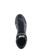 Alpinestars Tech-1 T V3 Shoes FIA, buty samochodowe, czarno-srebrne, widok z góry pokazujący system sznurowania i markowy pasek na rzep, pełnoziarnista skóra bydlęca z białym logo gwiazdy na palcach, profesjonalne obuwie do sportów motorowych.