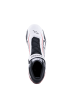 Alpinestars Tech-1 T V3 Shoes FIA, buty wyścigowe, białe, czarne i czerwone, widok z góry przedstawiający białą skórzaną cholewkę z czerwonymi liniami akcentującymi, czarne sznurówki, logowany pasek na rzep oraz etykietę certyfikacji SFI na języku