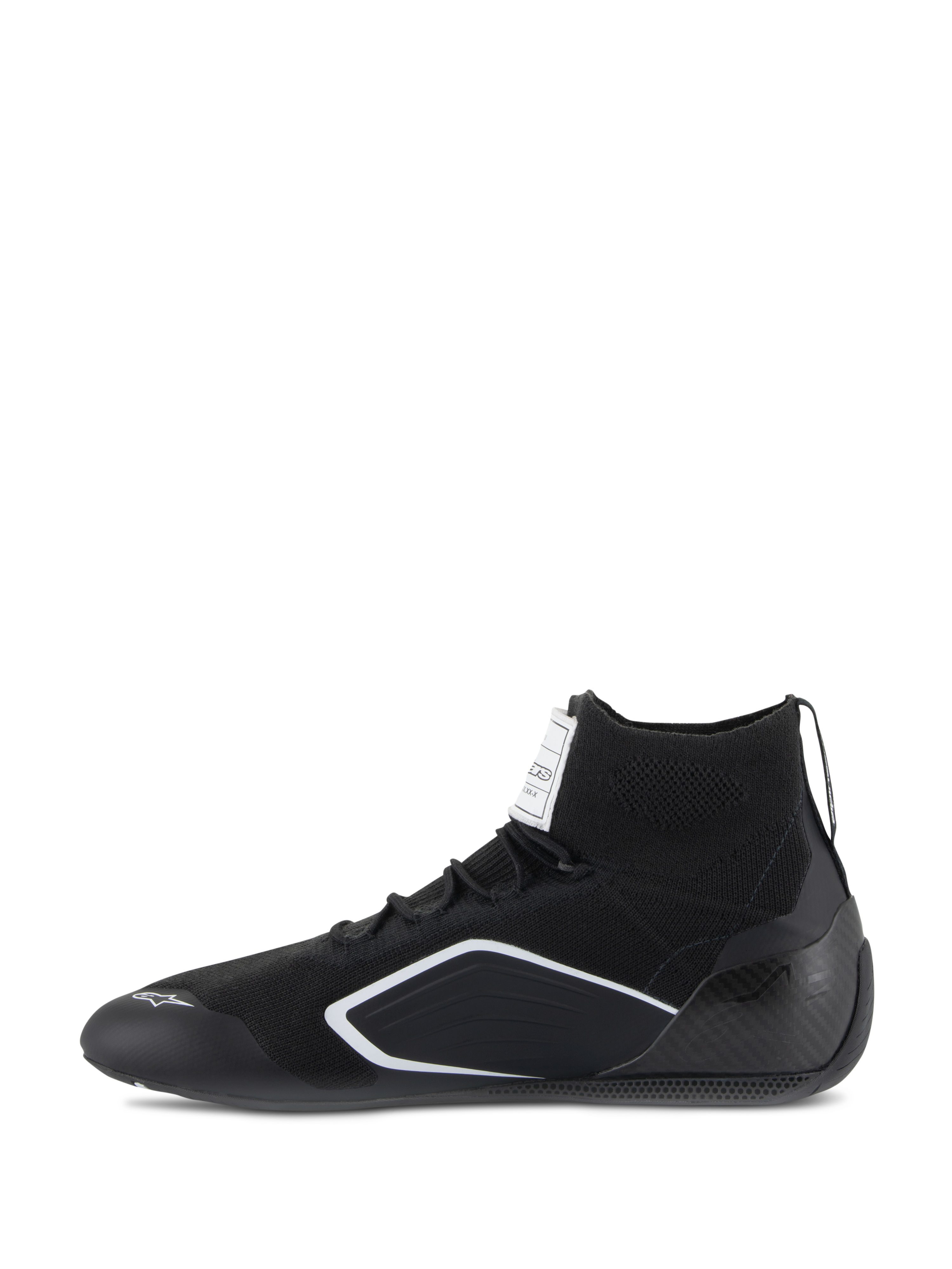 Buty Alpinestars Supertech, buty samochodowe, czarne, widok z profilu z dzianinową cholewką, karbonową osłoną pięty i białymi geometrycznymi akcentami, profesjonalne obuwie motorsportowe