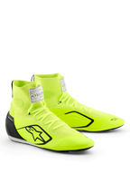 Buty Alpinestars Supertech K, buty kartingowe, żółty fluo, czarny i biały, z jaskrawożółtą neonową dzianinową cholewką z czarnym logo gwiazdy, wtryskiwanym zapiętkiem z TPU, białą etykietą FIA na języku i smukłym designem motorsportowym