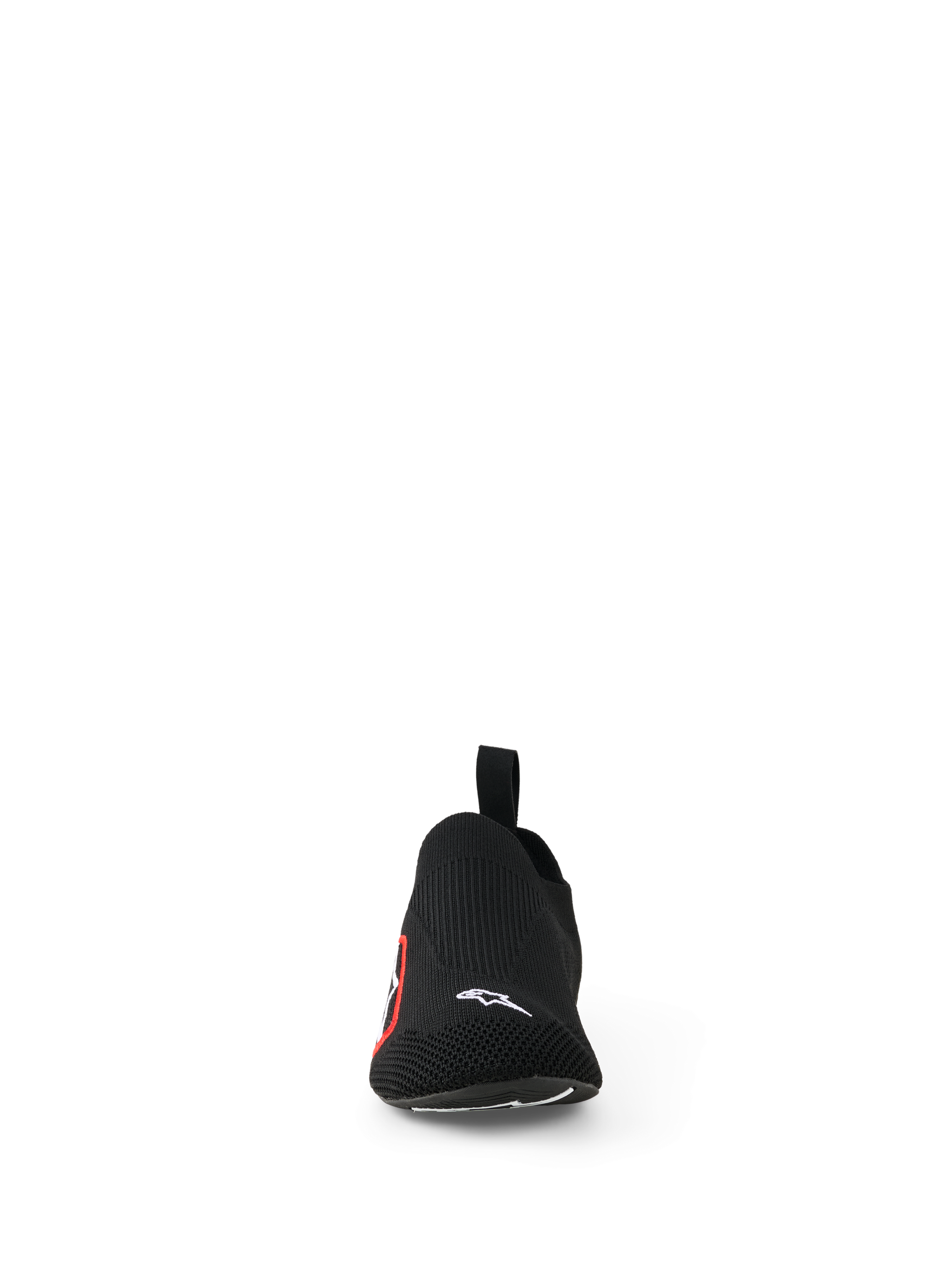 Alpinestars Tech Gaming Shoes, obuwie do sim racingu, czarne, widok z przodu, bezszwowa dzianinowa elastyczna cholewka, małe białe logo Alpinestars na czubku, czerwono-białe logo boczne, lekka konstrukcja zapewniająca czułość pedałów i komfort