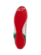 Alpinestars Tech-1 KX V3 Karting Shoes, buty kartingowe, widok podeszwy, jaskrawoczerwona cienka gumowa podeszwa z teksturowanym wzorem przyczepności, białe logo Alpinestars na pięcie, kolorystyka biało-zielono-czerwona