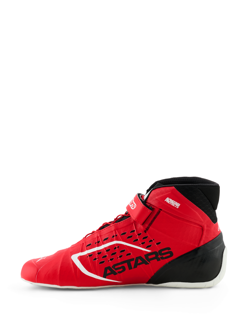 Buty Alpinestars Tech-1 KX V3, buty kartingowe FIA, czerwono-czarne, widok z boku, bezszwowa konstrukcja termo-zgrzewana, laserowo wycinane perforacje, czarne logo ASTARS, lekki design wyścigowy.