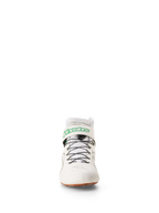 Buty Alpinestars Tech-1 Z V3 FIA, buty wyścigowe i kartingowe, biało-zielono-srebrne z gumową podeszwą, widok z przodu z zielonym logo Alpinestars na pasku przy kostce, czarnym systemem szybkiego sznurowania i gumową podeszwą, profesjonalne obuwie do sportów motorowych