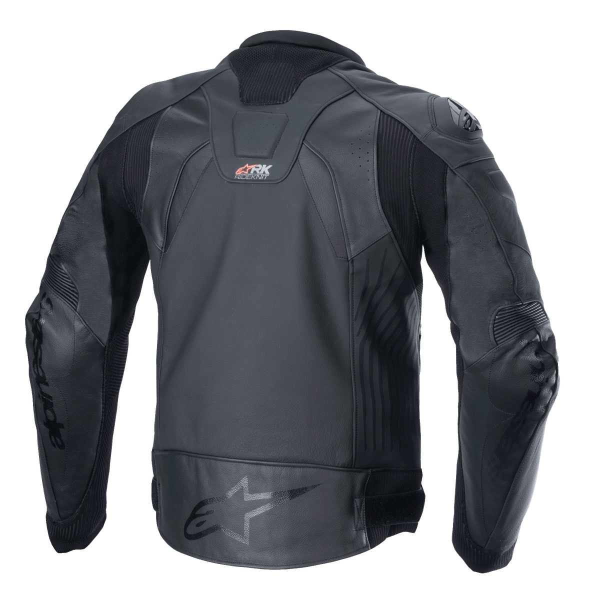 Alpinestars GP Plus R V4 Rideknit Leather Jacket, czarna, widok z tyłu ukazujący techniczną konstrukcję skórzaną, elastyczne panele RIDEKNIT oraz logo Alpinestars w dolnej części pleców.
