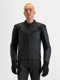 Alpinestars Caliber V2, męska czarna kurtka motocyklowa skórzana, konstrukcja ze skóry bydlęcej licowej, z ramionami DFS, na modelu