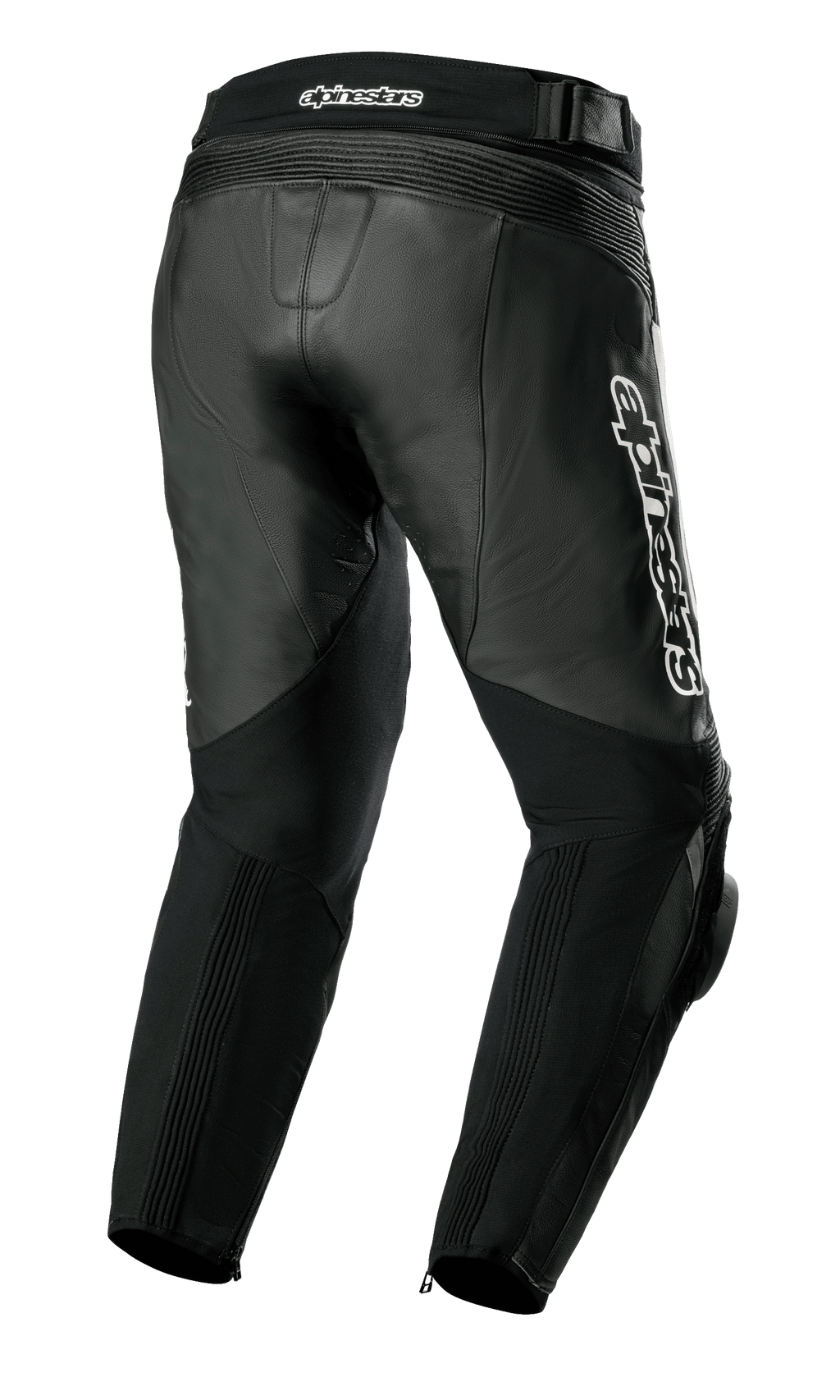 Alpinestars Missile V3 Leather Pants, spodnie motocyklowe, czarne, widok z tyłu z boku, konstrukcja ze skóry premium, harmonijkowe panele elastyczne nad kolanami i w pasie, wysoki stan z tyłu, wyraźne białe logo Alpinestars z boku