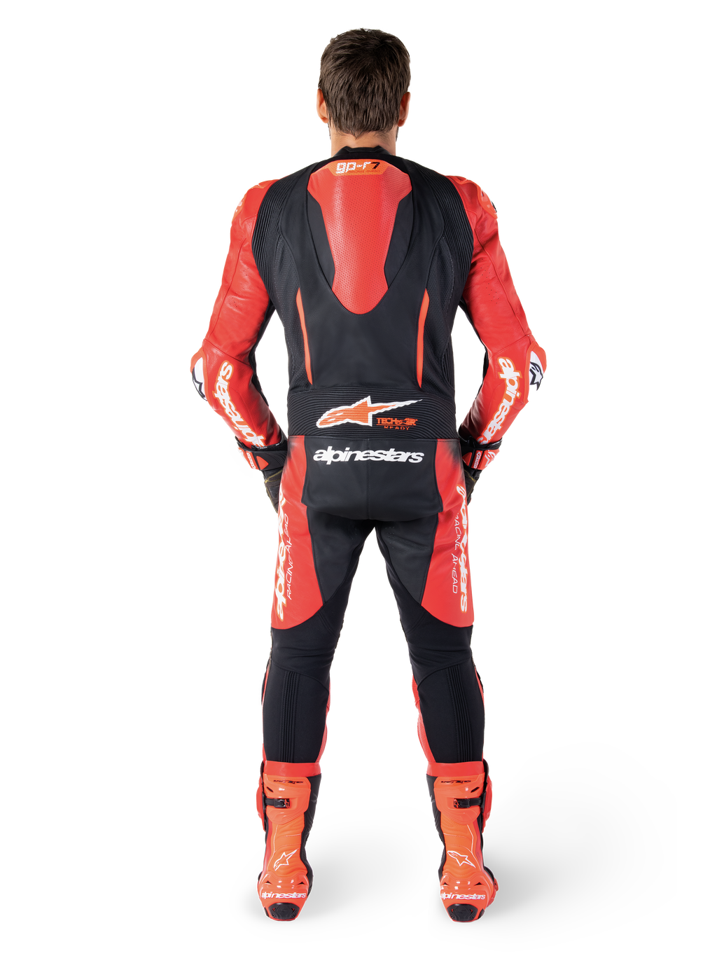 Alpinestars GP-R7 1 Sztuka, skórzany kombinezon wyścigowy, czarny i czerwony, widok z tyłu na garb aerodynamiczny i Tech-Air Ready.