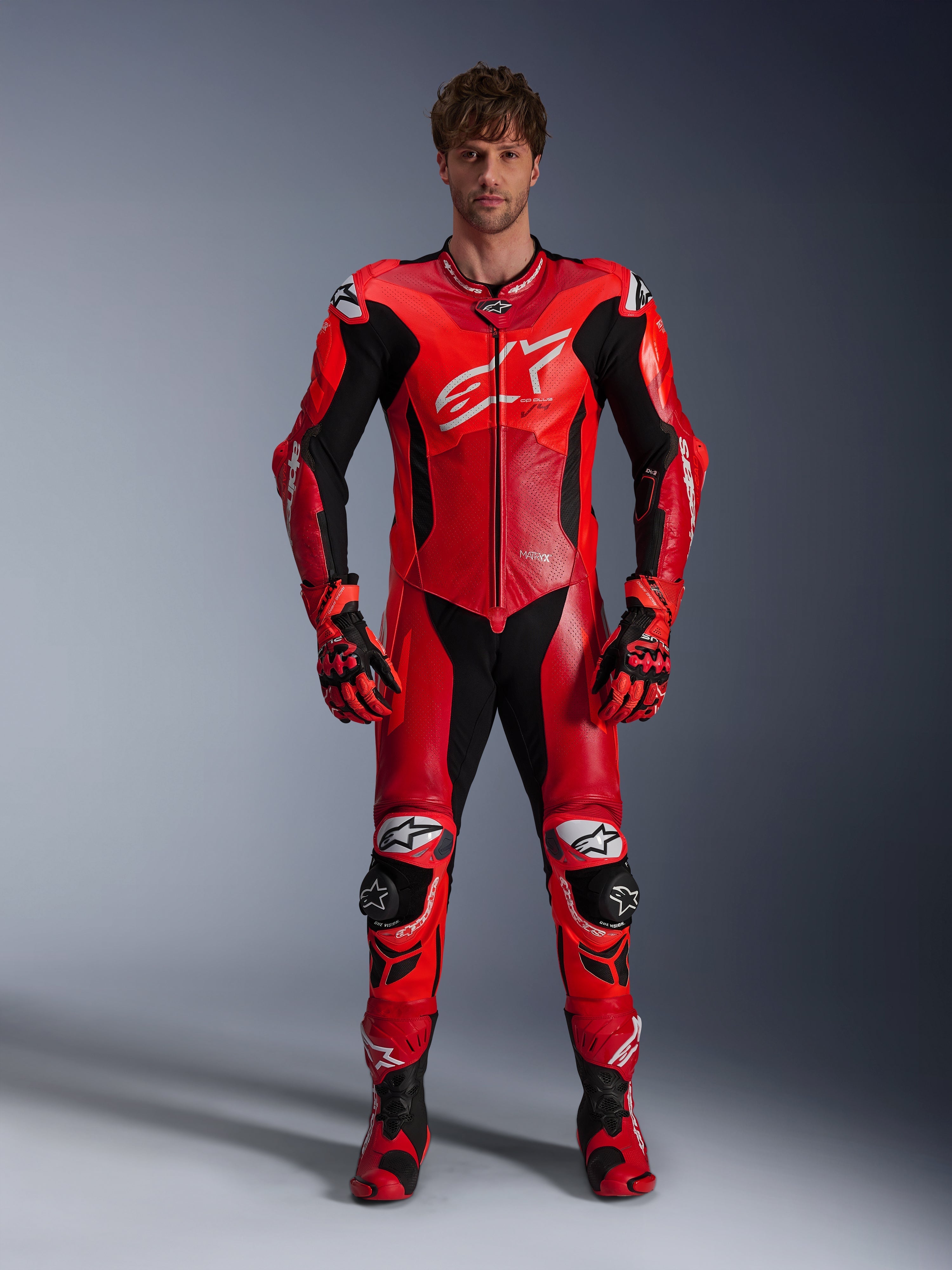 Alpinestars GP Plus V4 Sprint, męski jednoczęściowy skórzany kombinezon wyścigowy, czerwony i czarny, gotowy na Tech-Air.