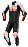 Alpinestars Missile V2 Ward, jednoczęściowy kombinezon skórzany, motocyklowy kombinezon wyścigowy, czarny z białymi i czerwonymi akcentami fluo, aerodynamiczny design z suwakiem z przodu i sliderami na kolanach, wykonany z najwyższej jakości skóry