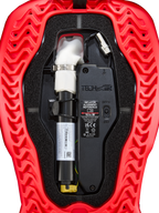 Nabój zapasowy do airbaga Alpinestars Tech-Air® 5 Plasma, czarny moduł ECU i biały inflator w czerwonej żebrowanej obudowie, akcesoria motocyklowe z certyfikatem CE.