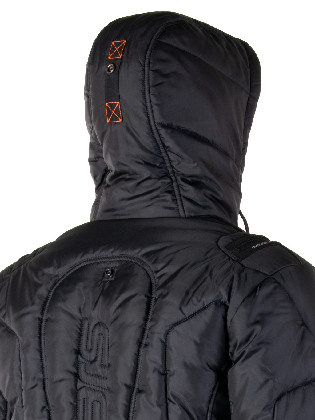 Alpinestars Mohobbs Waterproof Jacket, ocieplana motocyklowa kurtka typu bomber, czarna z pomarańczowymi akcentami fluo, pikowana tekstura z ociepleniem, posiada kaptur i przedni zamek, nowoczesny miejski styl streetwear do jazdy