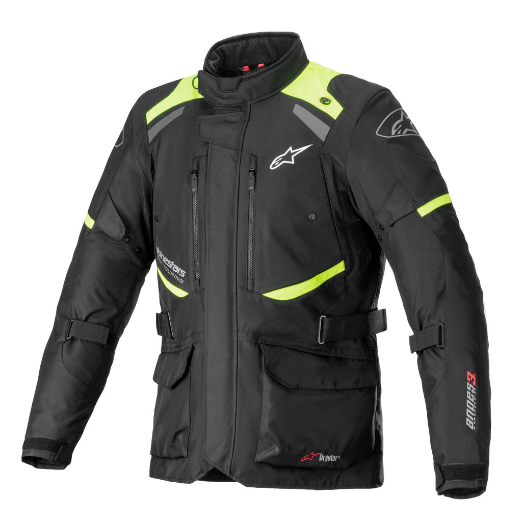 Kurtka Alpinestars Andes V3 Drystar, motocyklowa kurtka turystyczna, czarna z neonowo-żółtymi akcentami, zapinane na zamek otwory wentylacyjne na klatce piersiowej, duże przednie kieszenie cargo, regulowane paski w talii, branding Alpinestars, techniczna wodoodporna odzież adventure