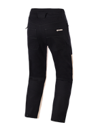 Spodnie Alpinestars Flex-AST Canvas, widok z tyłu, Black Aluminum, czarna polibawełna twill z jasnobeżowymi akcentami po wewnętrznej stronie nogawek, dwie tylne kieszenie z logo Alpinestars, zatrzaski regulacyjne przy nogawkach, miejskie spodnie motocyklowe inspirowane odzieżą roboczą.