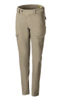 Alpinestars Caliber Women's Tech Riding Denim, damskie spodnie motocyklowe, zielony militarny, styl bojowy z ukośnymi kieszeniami cargo, dopasowany, zwężany krój, szlufki na pasek, zapięcie na guzik i zamek, trwała, elastyczna tkanina Cordura do jazdy miejskiej