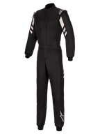 Alpinestars GP Race V3 Suit FIA, samochodowy kombinezon wyścigowy, czarno-srebrny, dwuwarstwowa konstrukcja, białe ukośne pasy na rękawach, logo Alpinestars na barkach i dolnej części nogawki, ściągacze oraz pasek w talii