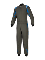 Alpinestars GP Race V3 Suit FIA, samochodowy kombinezon wyścigowy, antracytowo-niebieski z niebieskimi akcentami na ramionach i nogawkach, białe logo Alpinestars, czarne prążkowane mankiety, regulowany pas w talii, profesjonalna odzież ochronna do sportów motorowych