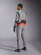 Kombinezon Alpinestars Hypertech V3 w kolorze Mid Gray Black Red Fluo, widok z tyłu pod kątem trzech czwartych, z wyraźnym czerwonym brandingiem Alpinestars w dolnej części pleców, czarnymi elastycznymi panelami i dopasowanym sportowym krojem do profesjonalnych wyścigów samochodowych.