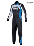 Alpinestars Kombinezon Atom Graphic 4 - FIA, męski kombinezon wyścigowy samochodowy w kolorze czarnym, srebrnym i niebieskim, widok z przodu przedstawiający dwuwarstwową konstrukcję z aramidu i certyfikat FIA 8856-2018
