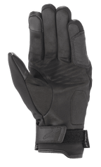 Alpinestars Syncro V2 Drystar® Gloves, czarne, miejskie rękawice motocyklowe, widok od strony dłoni przedstawiający konstrukcję ze wzmocnionego syntetycznego zamszu, wyściełane strefy ochronne i regulowane zapięcie na nadgarstku z wytłoczonym logo.