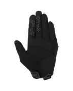 Alpinestars Chrome V2 Gloves, miejskie rękawice motocyklowe, czarne Black Asphalt, widok od strony dłoni, konstrukcja z syntetycznego zamszu, silikonowe wypustki na palcu wskazującym i środkowym, regulowane zapięcie mankietu na rzep