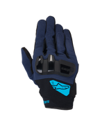 Alpinestars Chrome V2 Gloves, rękawice motocyklowe, ciemnoniebieskie i czarne, z twardymi ochraniaczami kostek TPU, jaskrawoniebieskie logo Alpinestars na nadgarstku, miejskie rękawice z krótkim mankietem