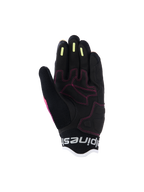 Alpinestars Stella Mogress Airflow Woman, miejskie rękawice motocyklowe, Fading Coral Black, szczegółowy widok dłoni z różowymi przeszyciami, żółtymi silikonowymi paskami na palcach i oddychającą konstrukcją z siateczki.