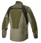 Alpinestars Altamira GORE-TEX Jacket, Forest Military Green, widok z tyłu technicznej motocyklowej kurtki turystycznej, czarne panele na ramionach, elastyczny pas, branding Alpinestars, odblaskowe akcenty i wytrzymała konstrukcja tekstylna.