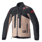 Alpinestars Techdura Jacket, motocyklowa kurtka off-road, kolor Black Falcon Brown, dwukolorowy design z czerwonymi logo gwiazdy na ramionach i rękawach, pionowe paski z logo Alpinestars na klatce piersiowej, wytrzymały materiał tekstylny