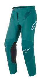 Alpinestars Supertech Blaze Pants, spodnie motocrossowe, ciemnozielone, białe logo Alpinestars, czarne skórzane panele wzmacniające na kolanach, zapięcie w pasie na klamrę, siateczkowa wentylacja na biodrach, wytrzymała konstrukcja do wyścigów off-road