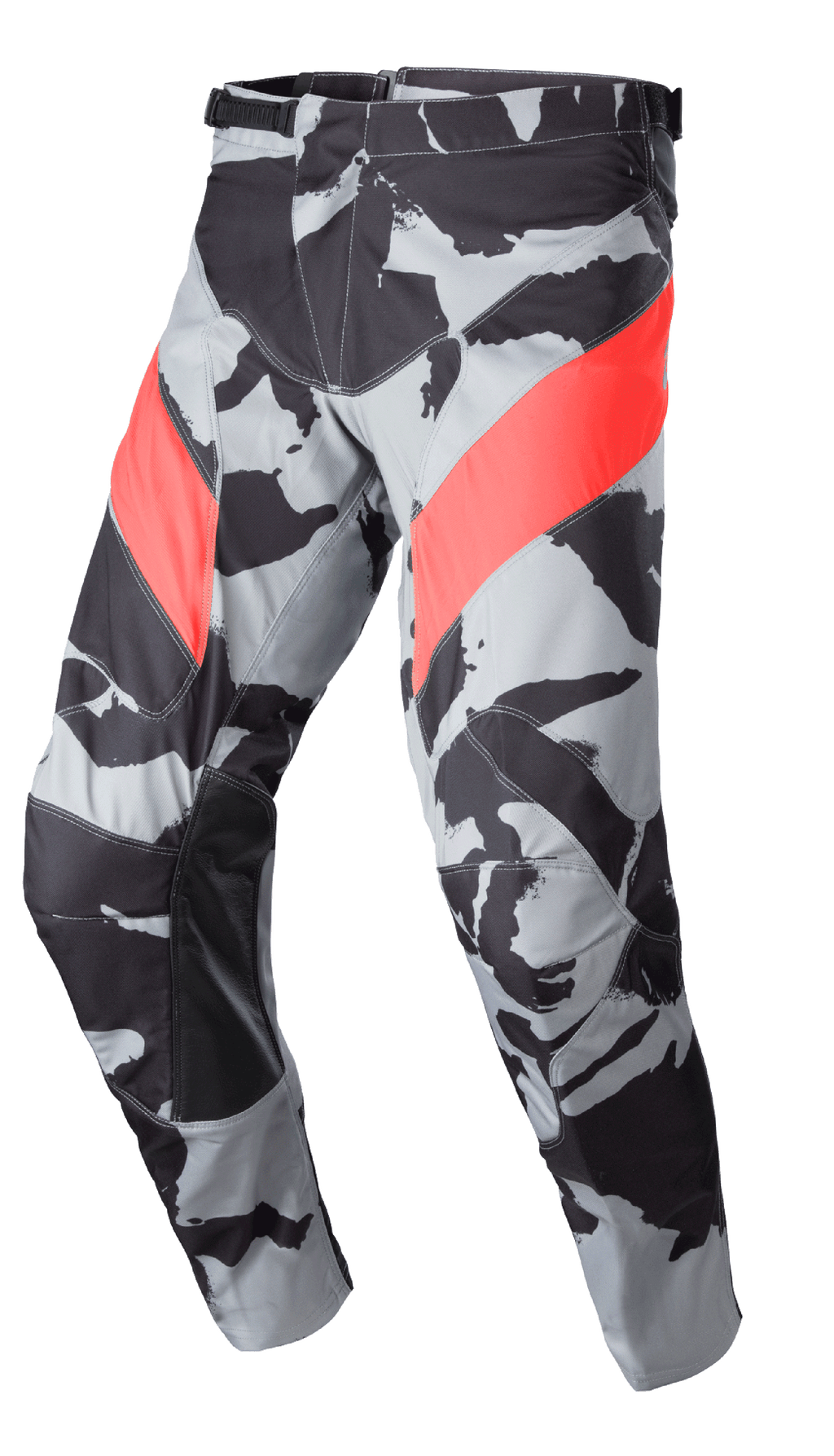 Spodnie Alpinestars Racer Tactical 2023, spodnie motocrossowe off-road, wzór moro w kolorach Cast Gray i czarnym z czerwonymi ukośnymi akcentami Mars Red, skórzane wzmocnienia po wewnętrznej stronie nogawek, zapięcie zapadkowe w pasie, ergonomiczna zakrzywiona konstrukcja