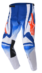 Alpinestars Racer Semi Pants 2023, spodnie motocrossowe, niebieskie, białe i intensywnie pomarańczowe, duże pomarańczowe logo gwiazdy, czarne odporne na ciepło panele wewnętrzne na kolanach, ergonomiczna, wstępnie zakrzywiona konstrukcja do wyścigów terenowych