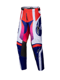 Alpinestars Youth Racer Wurx Pants 2025, młodzieżowe spodnie motocrossowe, czerwone, niebieskie, różowe i białe, odważny geometryczny wzór z gradientami od różu do czerwieni, czarne skórzane panele na kolanach, regulowany pas, wytrzymała konstrukcja tekstylna.