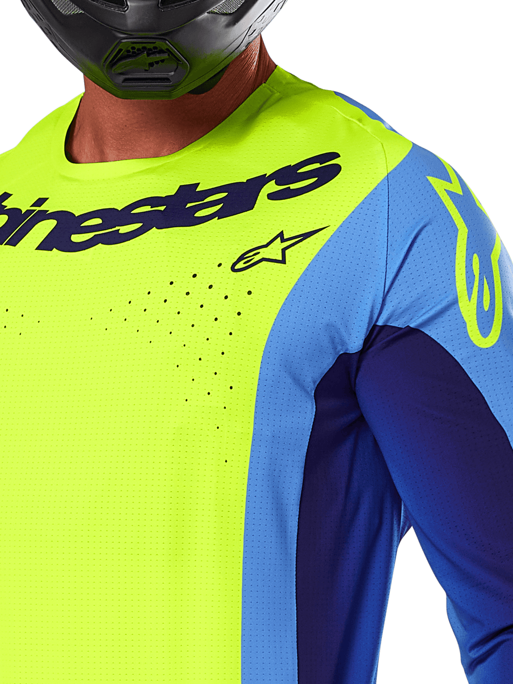 Alpinestars 2025 Techstar Melt Jersey, koszulka motocrossowa, żółty fluo i niebieski, laserowo wycinane perforacje i wyraźne logo na klatce piersiowej, sportowy krój do jazdy off-road, zbliżenie z czarnym kaskiem