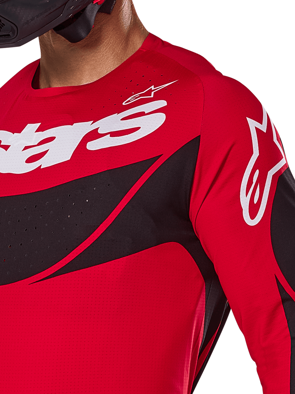 Alpinestars 2025 Techstar Dreem Jersey, koszulka motocrossowa, jaskrawoczerwona i czarna, zbliżenie na klatkę piersiową i ramię z białym logo, czarne ukośne panele z laserowo wycinanymi perforacjami zapewniającymi wentylację, sportowy krój wyścigowy zapewniający wydajność w terenie