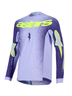 Alpinestars 2026 Supertech Scenz Jersey, koszulka motocrossowa, fioletowa i żółta fluo, z lawendowymi i ciemnofioletowymi panelami, neonowożółty napis „astars” i logotypy gwiazdy, lekka, wydajna konstrukcja z siatki do wyścigów off-road