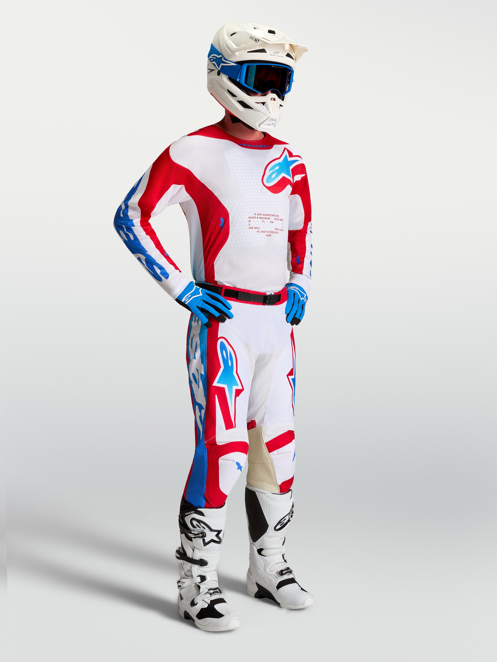 Alpinestars koszulka Racer Hunt, męska odzież motocross, biała, czerwona i niebieska, lekki poliester odprowadzający wilgoć.