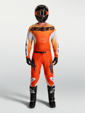 Koszulka Racer Amber i Racer Amber Gear Set, męski strój motocrossowy Alpinestars, pomarańczowy i biały, oddychający krój.