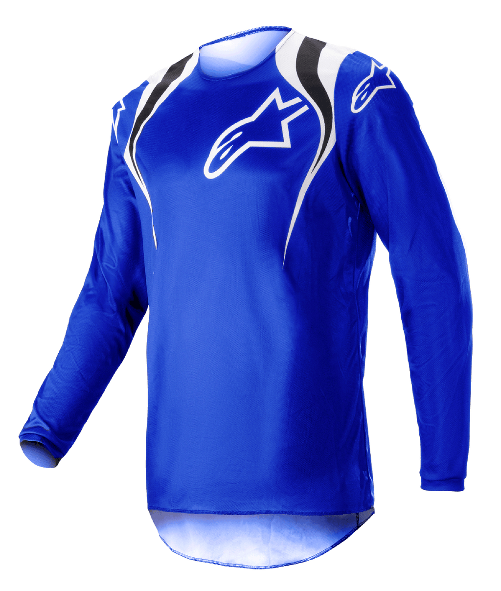 Alpinestars Fluid Narin Jersey 2023, koszulka motocrossowa, niebieska z białymi i czarnymi akcentami na ramionach, białe logo na klatce piersiowej, lekka konstrukcja z długim rękawem do wyścigów terenowych