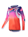 Alpinestars Stella Fluid Wurx 2025, damska koszulka motocrossowa, fioletowo-różowo-pomarańczowy gradient z granatowymi i białymi grafikami gwiazd, sportowy krój z długim rękawem, okrągły dekolt, wyczynowa odzież terenowa