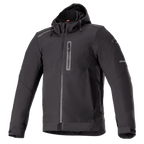 Alpinestars Neo Waterproof Hoodie, czarna miejska kurtka motocyklowa, gładki wodoodporny materiał, zamek błyskawiczny na całej długości, pionowa kieszeń na piersi na suwak, zintegrowany kaptur ze ściągaczem, odblaskowe elementy na rękawach, regulowane mankiety na rzepy, techniczny styl miejski