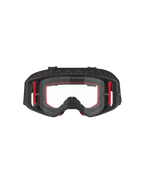Gogle Alpinestars Supertech Corp, gogle motocrossowe, czarno-czerwone z przezroczystą szybką, widok z przodu, przezroczysta soczewka z napisem „ONE GOAL. ONE VISION.”, czarna oprawka z czerwonymi bocznymi akcentami, szerokie pole widzenia, wytrzymały pasek z falistym silikonowym wykończeniem