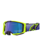 Gogle Alpinestars Vision 8 Corp, gogle motocrossowe, fioletowa i żółta neonowa oprawka z niebieską lustrzaną soczewką, szeroki fioletowy pasek i wyraziste żółte logo Alpinestars, wysokiej klasy gogle do wyścigów terenowych