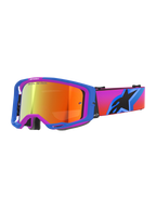Gogle Alpinestars Vision 8 Corp, gogle motocrossowe, niebiesko-fioletowa oprawka A-FLEX, pomarańczowa lustrzana soczewka z napisem „ONE GOAL. ONE VISION.”, pasek z różowo-pomarańczowym gradientem i dużym czarnym logo gwiazdy, wysokiej klasy ochrona oczu do jazdy w terenie